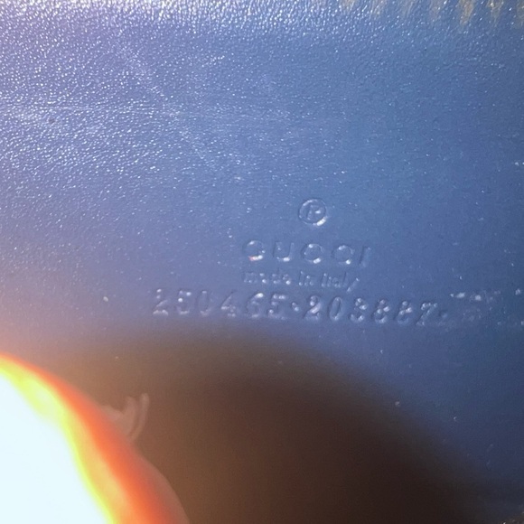 Gucci Mini Ziparound Wallet π©·π₯ - Picture 4 of 4